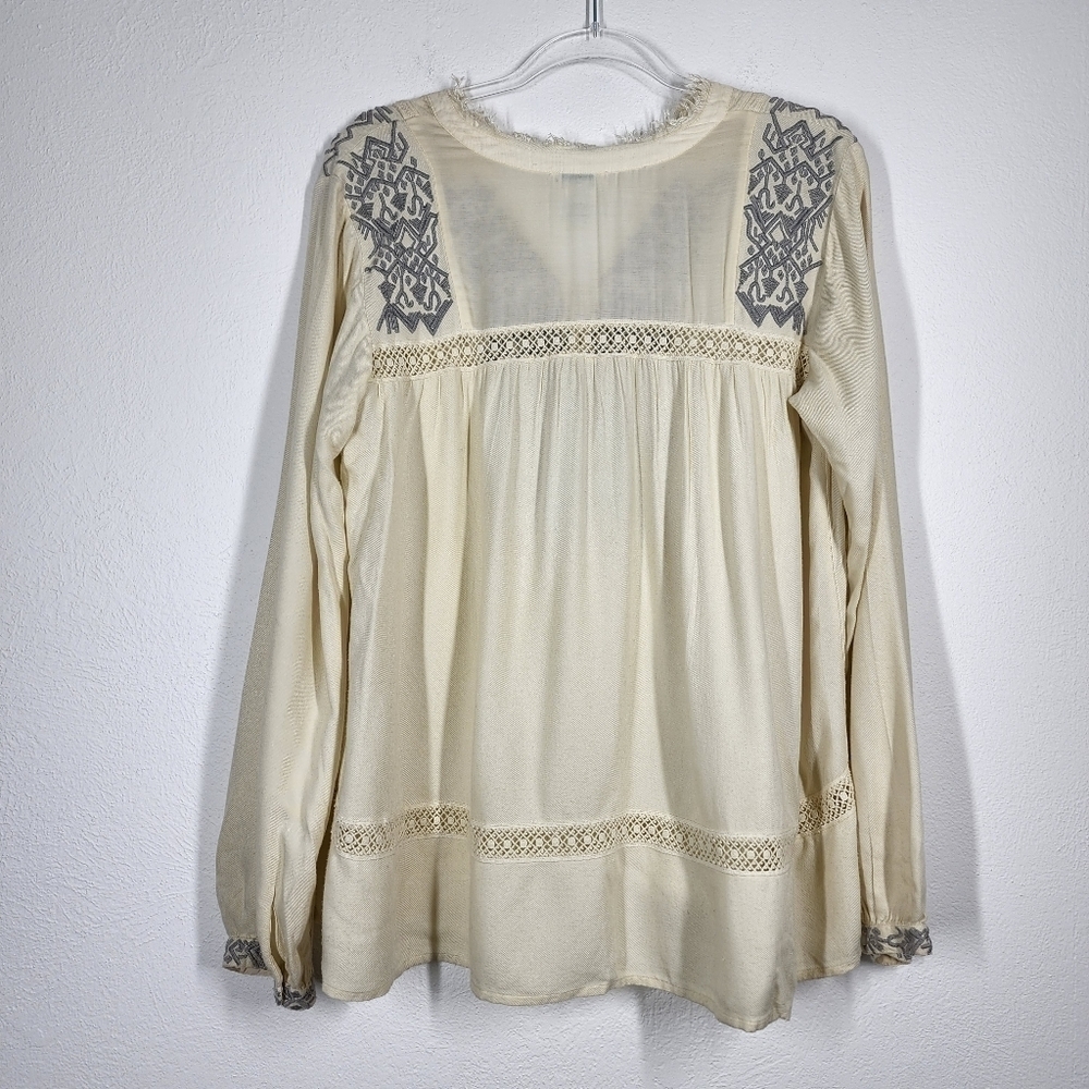 SUNDANCE EMBROIDERED V-NECK TOP - Picture 6 of 10